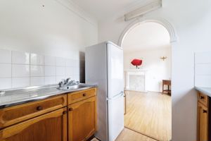 KITCHEN- click for photo gallery